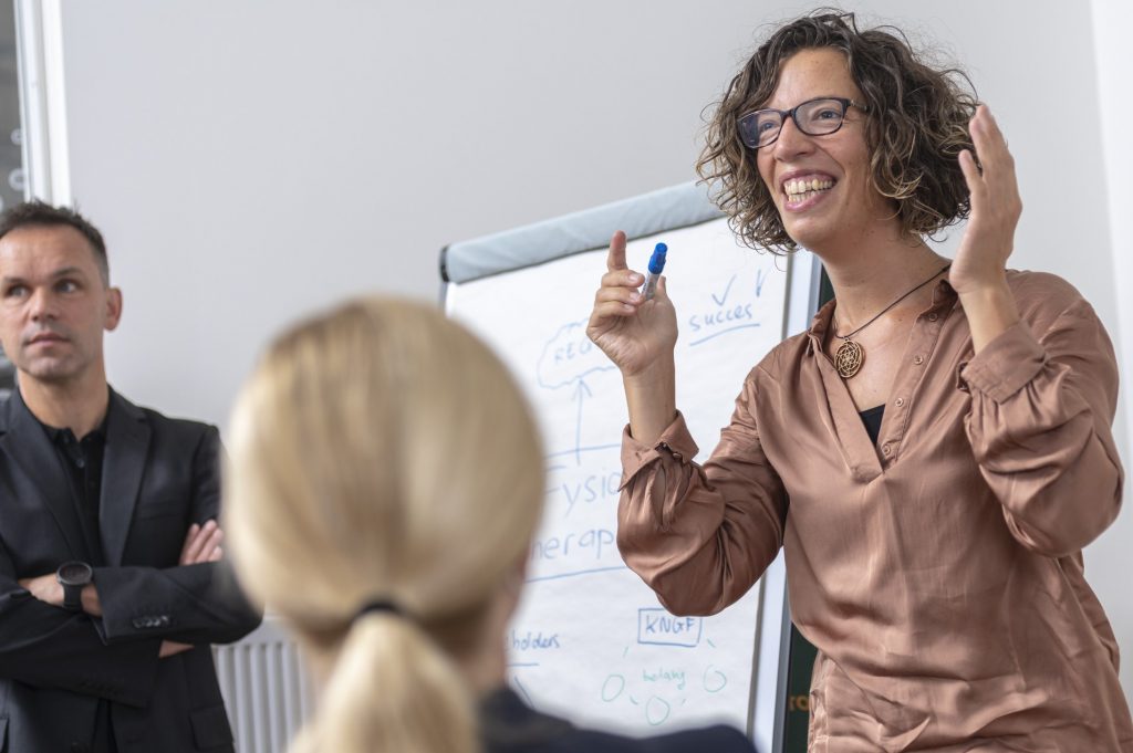 vrouw voor flipover